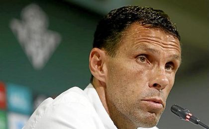 El entrenador del Betis se refirió al derbi del próximo martes y dijo que espera que estén "más organizados que hoy". El entrenador del Betis se refirió al derbi del próximo martes y dijo que espera que estén "más organizados que hoy".