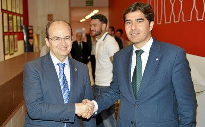 José Castro y Ángel Haro durante un evento el año pasado. José Castro y Ángel Haro durante un evento el año pasado.