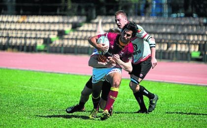El Helvetia Rugby supo sufrir para amarrar en los instantes finales una importante victoria en su feudo. El Helvetia Rugby supo sufrir para amarrar en los instantes finales una importante victoria en su feudo.