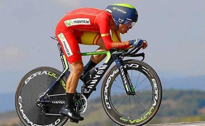 Castroviejo: "En Catar tenemos que ser prudentes tanto para la crono por equipos como para la individual". Castroviejo: "En Catar tenemos que ser prudentes tanto para la crono por equipos como para la individual".