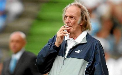La idea futbolística de Menotti se asemeja mucho al de Sampaoli. La idea futbolística de Menotti se asemeja mucho al de Sampaoli.