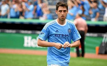 Tras 12 años y más de 500 partidos con el equipo rojiblanco, decidió probar suerte en Estados Unidos. Tras 12 años y más de 500 partidos con el equipo rojiblanco, decidió probar suerte en Estados Unidos.