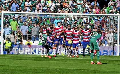 La última vez que ganó dos partidos consecutivos fue en marzo. La última vez que ganó dos partidos consecutivos fue en marzo.