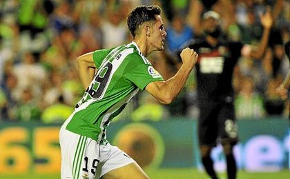 Álex Alegría, que ha participado en 9 partidos, ha anotado 2 tantos. Álex Alegría, que ha participado en 9 partidos, ha anotado 2 tantos.