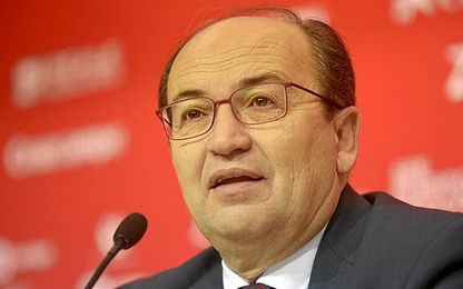 En el Sevilla prefieren no hablar de los árbitros. En el Sevilla prefieren no hablar de los árbitros.