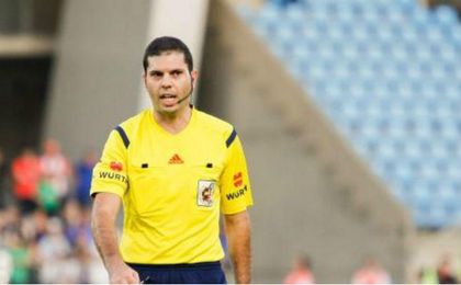 Trujillo Suárez ha arbitrado al Betis hasta en cuatro ocasiones, tres de ellas en Segunda. Trujillo Suárez ha arbitrado al Betis hasta en cuatro ocasiones, tres de ellas en Segunda.