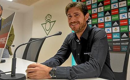 Víctor Sánchez del Amo, en sala de prensa. Víctor Sánchez del Amo, en sala de prensa.