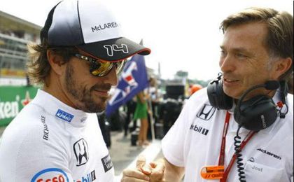 Jost Capito junto a Fernando Alonso. Jost Capito junto a Fernando Alonso.