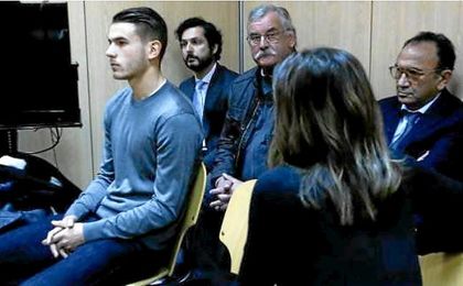 Condenados Lucas Hernández y su expareja a trabajos comunitarios por maltrato Condenados Lucas Hernández y su expareja a trabajos comunitarios por maltrato