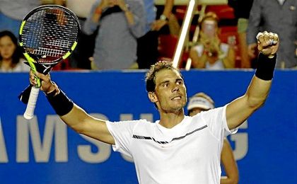 Nadal celebra su triunfo ante Cilic y pase a la final de Acapulco. Nadal celebra su triunfo ante Cilic y pase a la final de Acapulco.