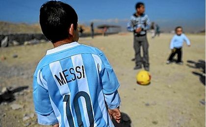 Messi exige el fin de la guerra. Messi exige el fin de la guerra.