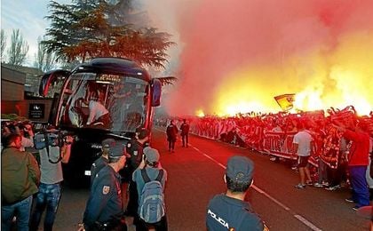 Más de 700 policías velarán por la seguridad en el Atlético-Sevilla Más de 700 policías velarán por la seguridad en el Atlético-Sevilla