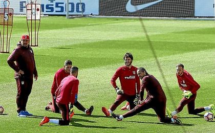 Imagen de un entrenamiento de los rojiblancos. Imagen de un entrenamiento de los rojiblancos.