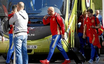 Reina no entrena con el grupo y pasará pruebas para ver si sigue en la concentración Reina no entrena con el grupo y pasará pruebas para ver si sigue en la concentración