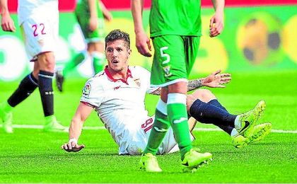 El Sevilla pierde la rueda de la primera vuelta El Sevilla pierde la rueda de la primera vuelta