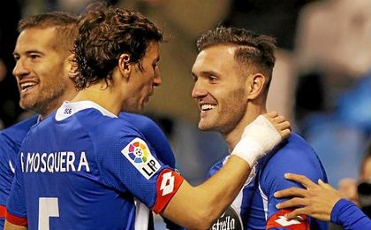 Lucas Pérez celebrando un gol con el Deportivo. Lucas Pérez celebrando un gol con el Deportivo.