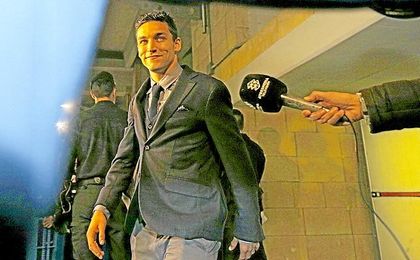 Navas, en una visita a Sevilla con el City. Navas, en una visita a Sevilla con el City.
