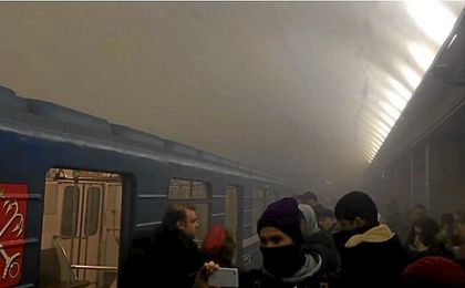 Una explosión sacude el metro de San Petersburgo Una explosión sacude el metro de San Petersburgo