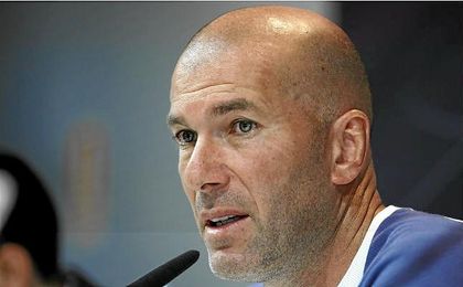 Zidane, sobre su continuidad: "Para nada estoy seguro, no estoy preparando nada" Zidane, sobre su continuidad: "Para nada estoy seguro, no estoy preparando nada"