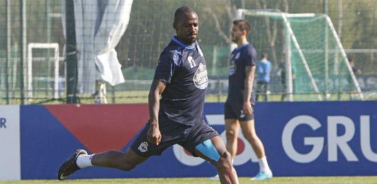 Kakuta, que no pudo triunfar en Nervión, elogió a Monchi. Kakuta, que no pudo triunfar en Nervión, elogió a Monchi.