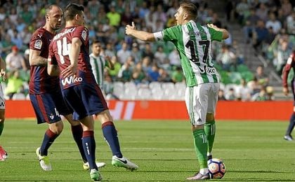 Joaquín, en el partido ante el Eibar. Joaquín, en el partido ante el Eibar.