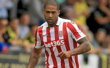 Johnson es fundamental en el Stoke para Hughes. Johnson es fundamental en el Stoke para Hughes.