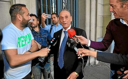 Lopera, a su llegada a los juzgados de Sevilla. Lopera, a su llegada a los juzgados de Sevilla.