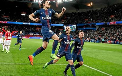 Cavani anotó su gol número 31. Cavani anotó su gol número 31.