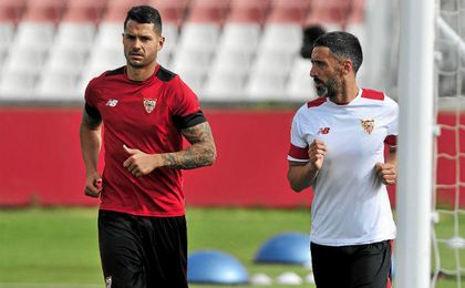 Vitolo realiza carrera continua en la sesión de hoy. Vitolo realiza carrera continua en la sesión de hoy.