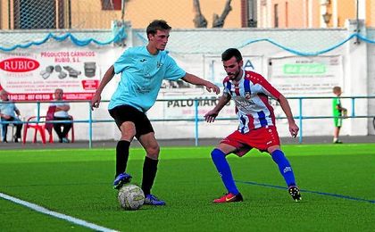 En la imagen, el tricolor Gordi, en un lance del reciente Benacazón-Morón CF (3-1). En la imagen, el tricolor Gordi, en un lance del reciente Benacazón-Morón CF (3-1).