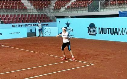 Muguruza ya prepara su partido contra la suiza Bacsinszky. Muguruza ya prepara su partido contra la suiza Bacsinszky.