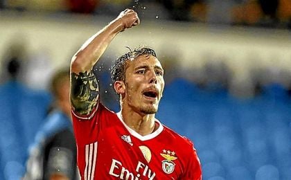 Grimaldo, con la camiseta del Benfica. Grimaldo, con la camiseta del Benfica.