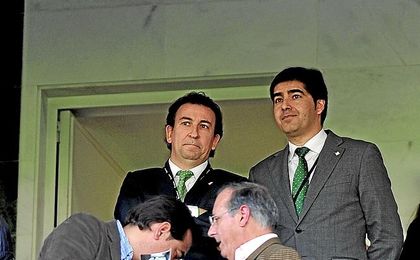 Haro y Catalán anuncian medidas importantes. Haro y Catalán anuncian medidas importantes.