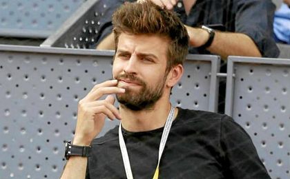 Piqué se lleva los pitos de la Caja Mágica Piqué se lleva los pitos de la Caja Mágica