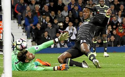El gol que da la Premier al Chelsea. El gol que da la Premier al Chelsea.