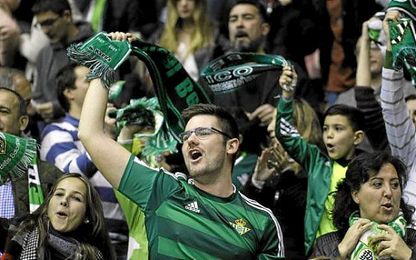 El Betis aumentó el público en San Pablo. El Betis aumentó el público en San Pablo.