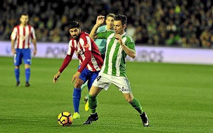 El Betis quiere seguir con la buena racha en el Molinón. El Betis quiere seguir con la buena racha en el Molinón.
