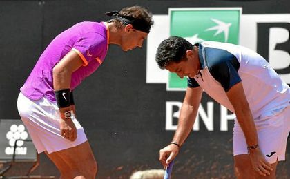 Almagro se retiró en su partido con Nadal. Almagro se retiró en su partido con Nadal.