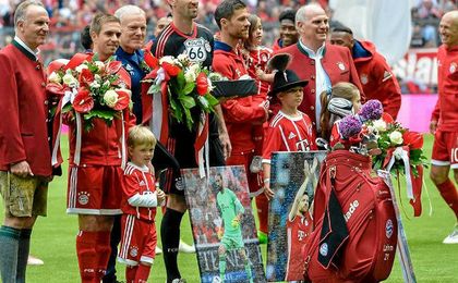 Alonso y Lahm, en la despedida. Alonso y Lahm, en la despedida.