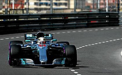 Hamilton dominó los primeros libres; Vettel, los segundos. Hamilton dominó los primeros libres; Vettel, los segundos.