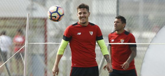 Jovetic, en un entrenamiento en la ciudad deportiva. Jovetic, en un entrenamiento en la ciudad deportiva.