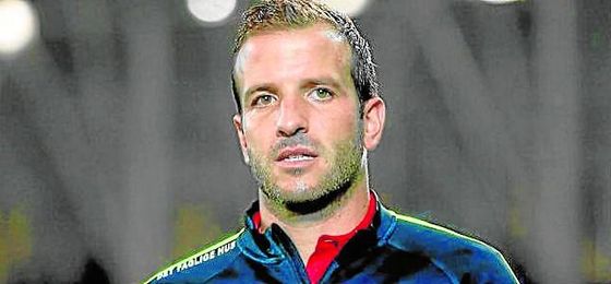 Van der Vaart, en un choque. Van der Vaart, en un choque.
