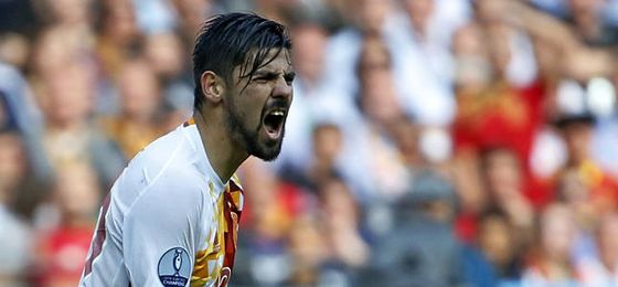 Nolito confirma que su encuentro con Arias en Nervión fue meramente casual. Nolito confirma que su encuentro con Arias en Nervión fue meramente casual.