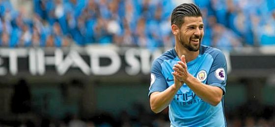 Nolito dice que tiene "un mono de fútbol increíble". Nolito dice que tiene "un mono de fútbol increíble".