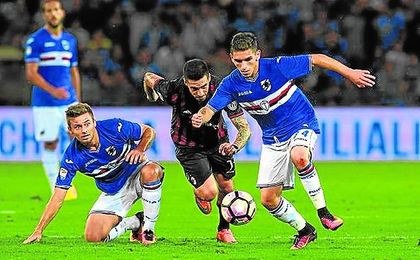 Torreira está ahora más cerca de la Roma que del Sevilla. Torreira está ahora más cerca de la Roma que del Sevilla.