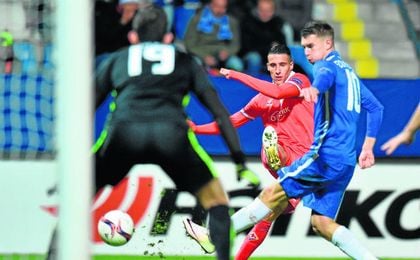 El Barcelona pide diez millones por el extremo. El Barcelona pide diez millones por el extremo.