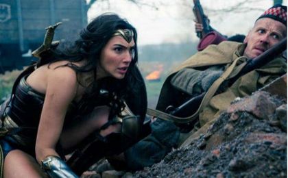 El filme ´Wonder Woman´ sobre la heroína de DC Comics corona la taquilla española. El filme ´Wonder Woman´ sobre la heroína de DC Comics corona la taquilla española.