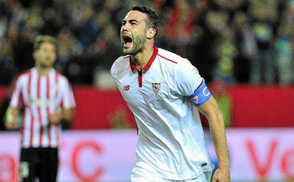 Iborra celebra uno de sus 30 goles como sevilista. Iborra celebra uno de sus 30 goles como sevilista.
