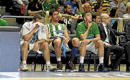 El Betis Baloncesto, resignado al descenso, se inscribe en la LEB ORO El Betis Baloncesto, resignado al descenso, se inscribe en la LEB ORO