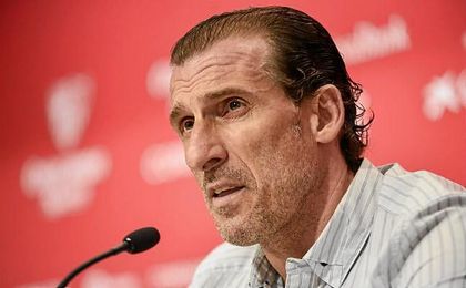 Óscar Arias ha hablado sobre las posibles llegadas de Navas y Jovetic, entre otros. Óscar Arias ha hablado sobre las posibles llegadas de Navas y Jovetic, entre otros.